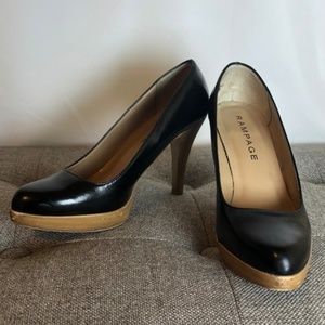 Black Pumps with Wood Look Heels